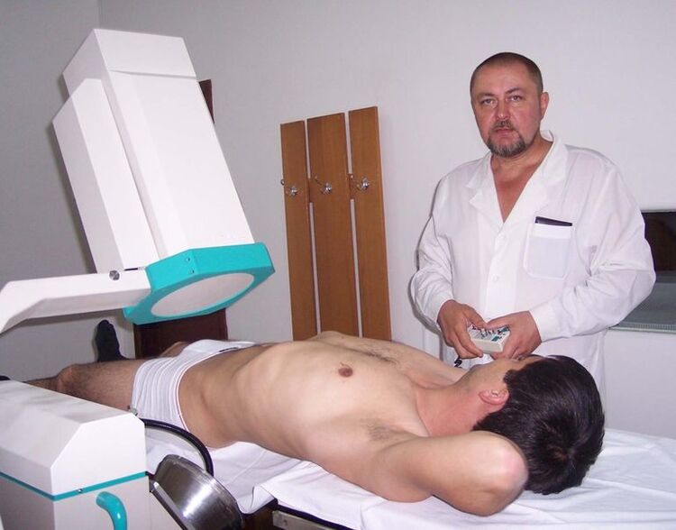Fizioterapie pentru a ajuta la ameliorarea simptomelor de prostatită la bărbați